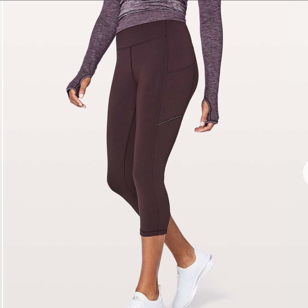 Lululemon speed up crop 21 black cherry 🍒